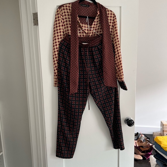 Zara Geometric Scarf Print Pants - Picture 2 of 2